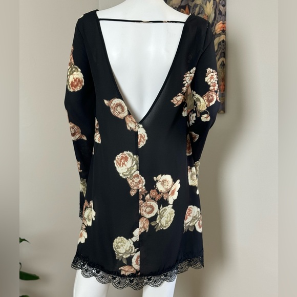 Forever 21 Contemporary Black Floral Lace Dress Size Small - Picture 11 of 13